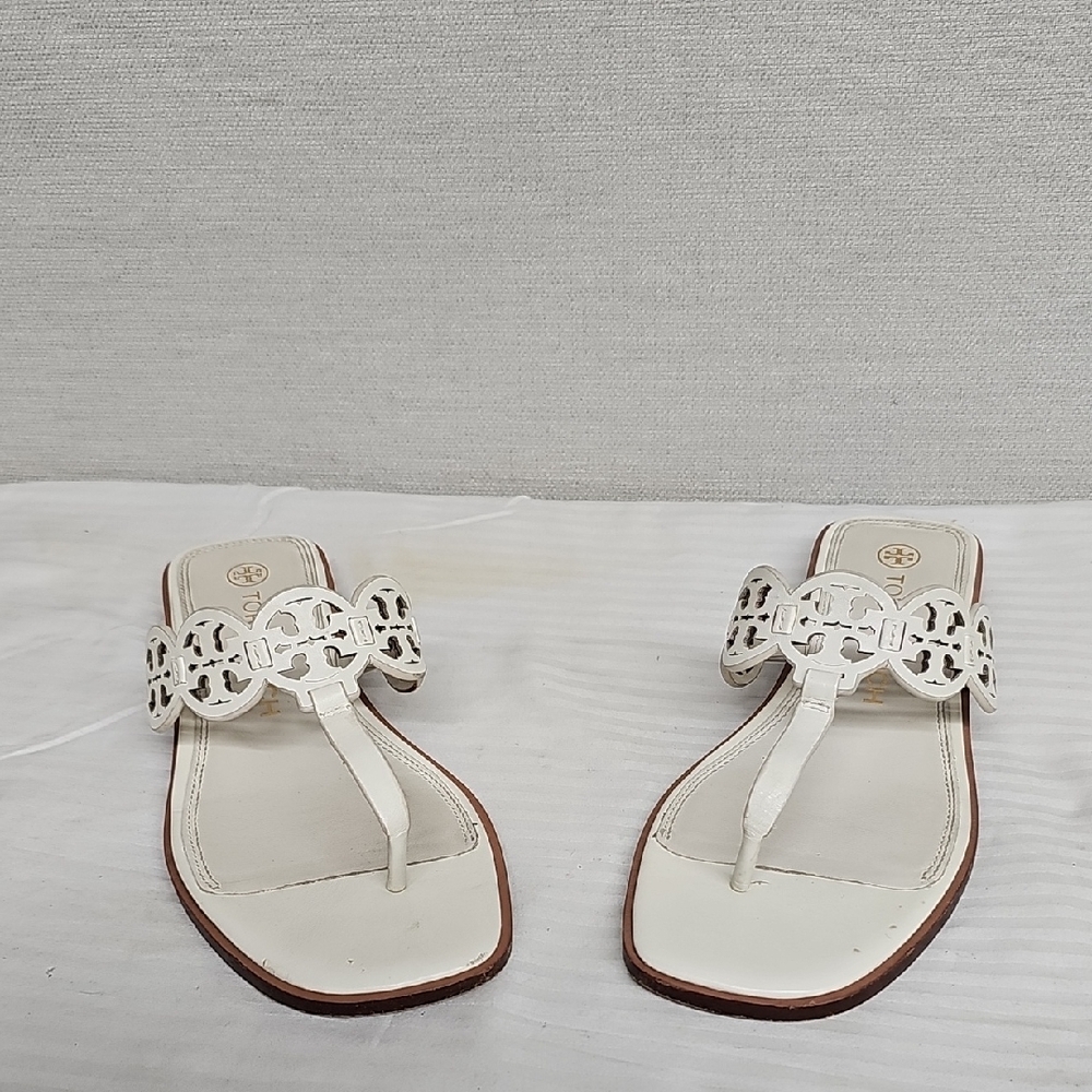 Tory Burch White Sandals with Elegant Design